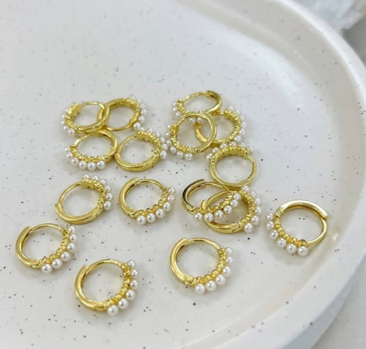 Baby pearl earrings