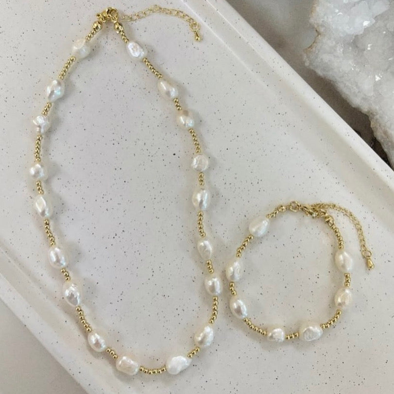 Gold & Pearl Set